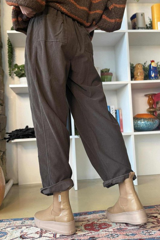 Stanley Baby Cord Jogger Chocolate /15=